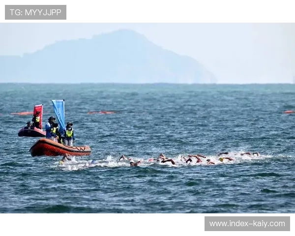 符付旺每日坚持游泳，从40米到10公里突破